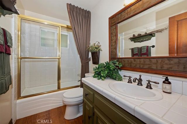 400 Merrimack Drive, Lake Arrowhead, CA 92352