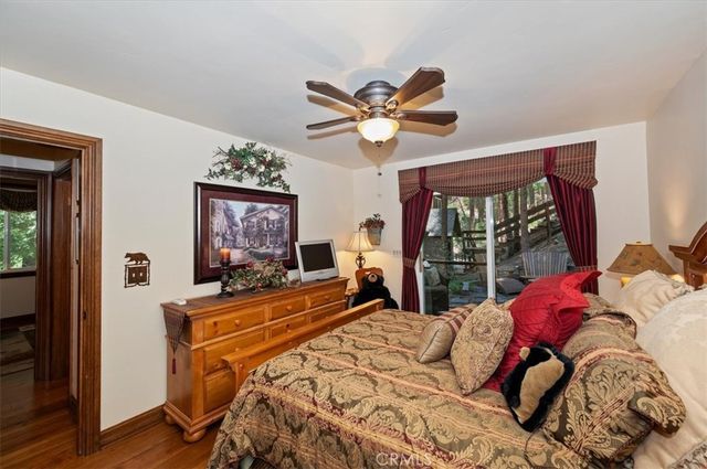 400 Merrimack Drive, Lake Arrowhead, CA 92352