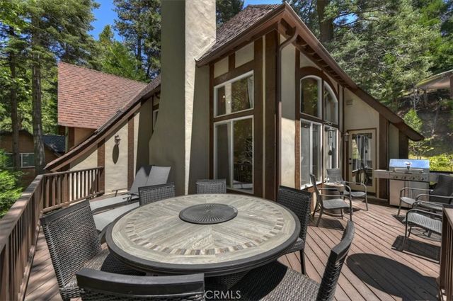 400 Merrimack Drive, Lake Arrowhead, CA 92352