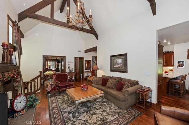 400 Merrimack Drive, Lake Arrowhead, CA 92352