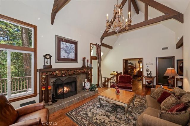 400 Merrimack Drive, Lake Arrowhead, CA 92352