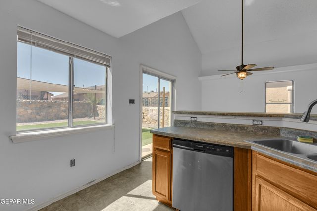 2705 SNOWY ROCK Place, El Paso, TX 79938
