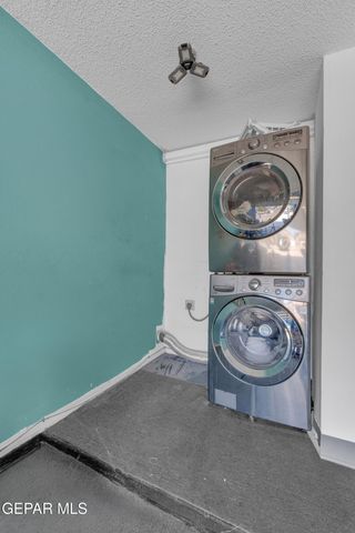 2705 SNOWY ROCK Place, El Paso, TX 79938
