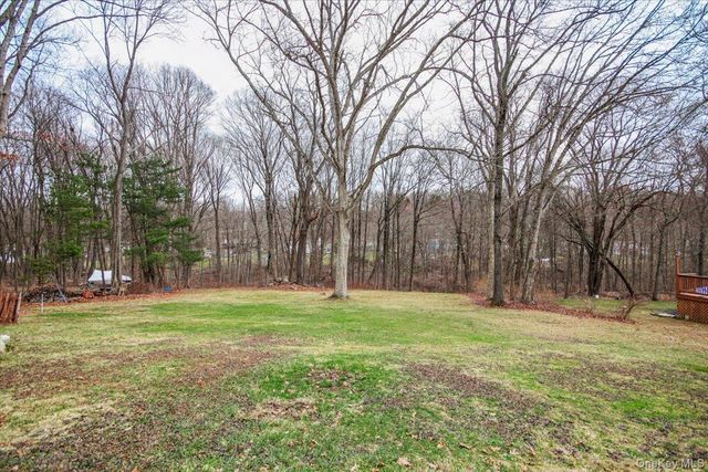 322 Lakeview Street, Mahopac, NY 10541