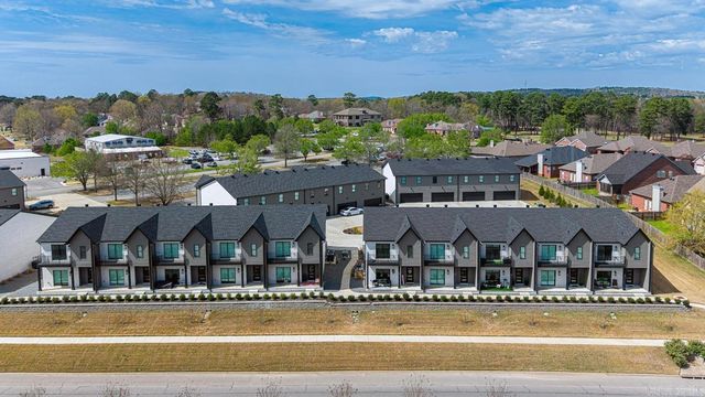 225 Country Club Parkway, Maumelle, AR 72113