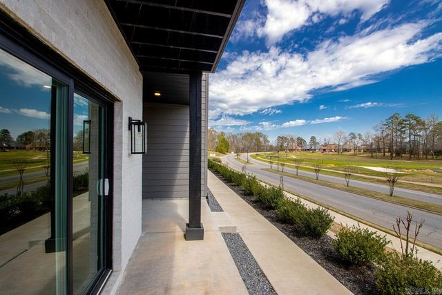 225 Country Club Parkway, Maumelle, AR 72113