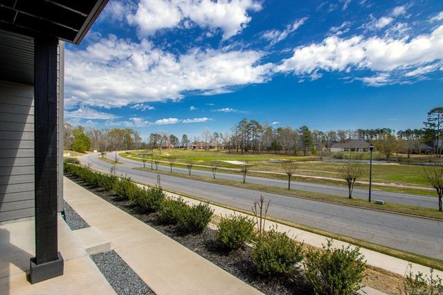 225 Country Club Parkway, Maumelle, AR 72113