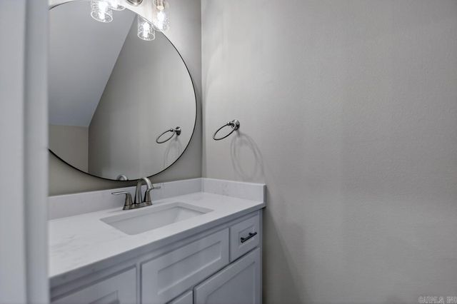 225 Country Club Parkway, Maumelle, AR 72113