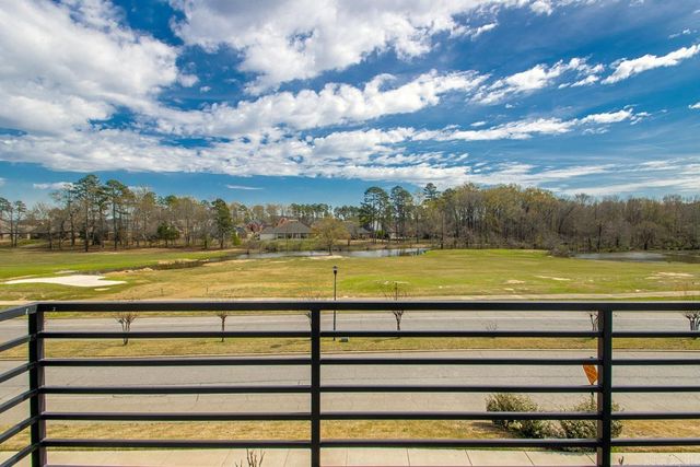 225 Country Club Parkway, Maumelle, AR 72113