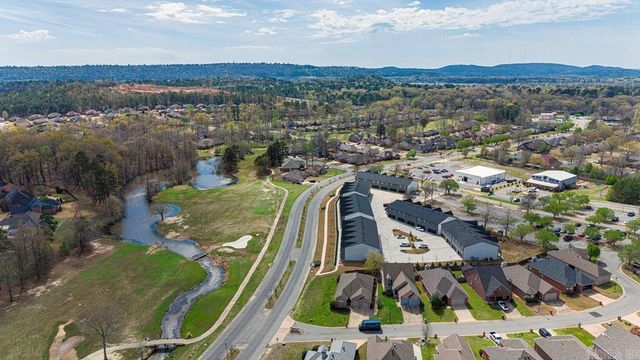 225 Country Club Parkway, Maumelle, AR 72113