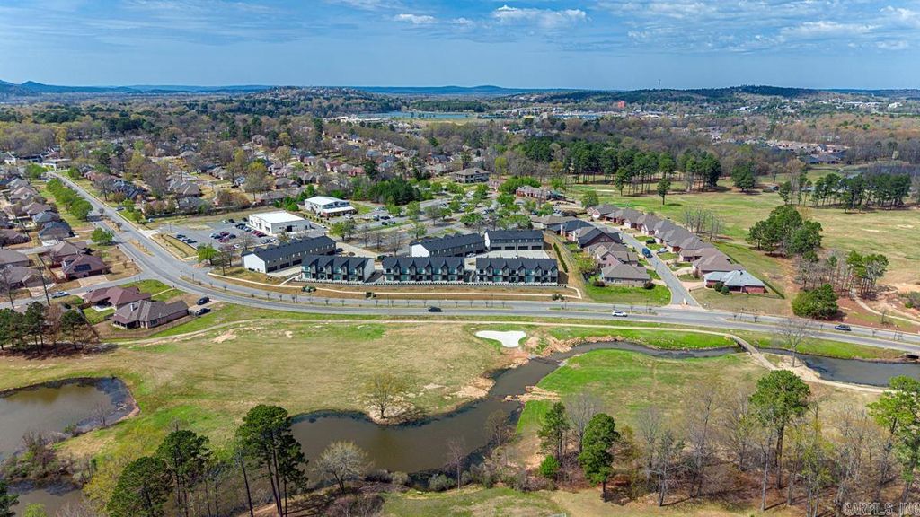 225 Country Club Parkway, Maumelle, AR 72113