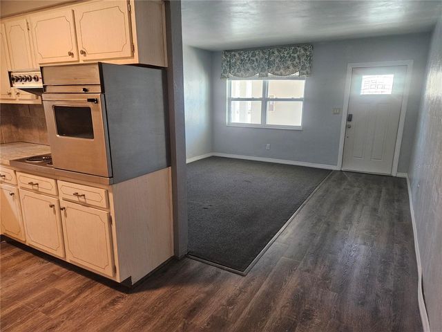 4565 DUHME ROAD 207, St Petersburg, FL 33708