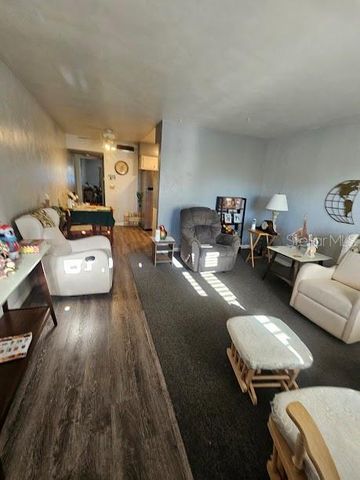 4565 DUHME ROAD 207, St Petersburg, FL 33708