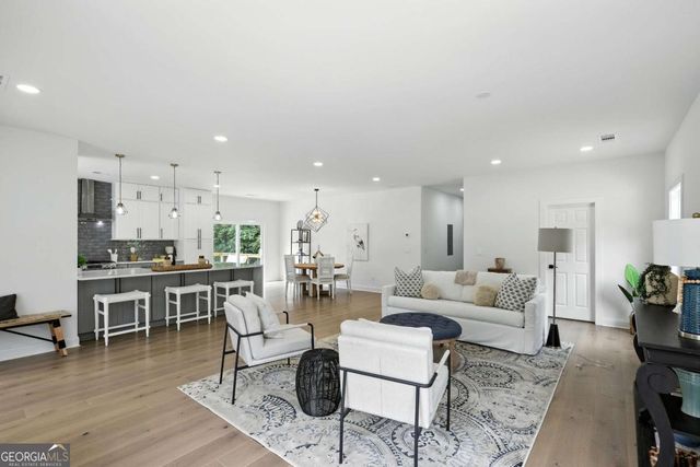 2048 Sugar Pike Road, Woodstock, GA 30188