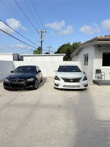 9625 NW 36th Ave REAR B, Miami, FL 33147
