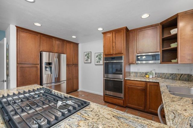 3225 Avenida De Loyola, Oceanside, CA 92056