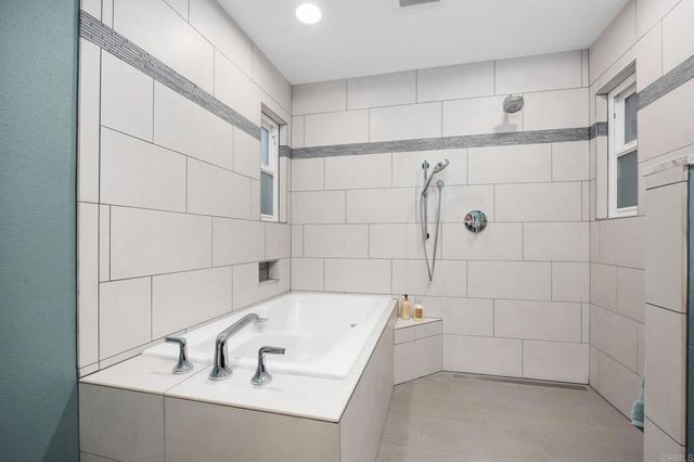 3225 Avenida De Loyola, Oceanside, CA 92056