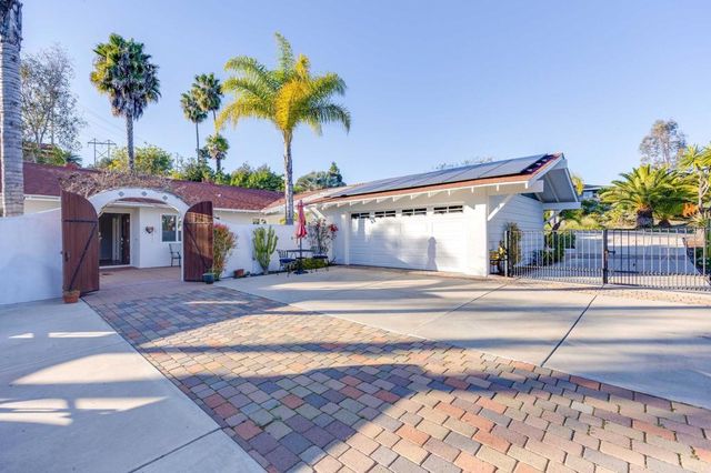 3225 Avenida De Loyola, Oceanside, CA 92056