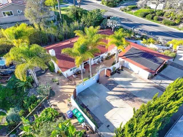 3225 Avenida De Loyola, Oceanside, CA 92056