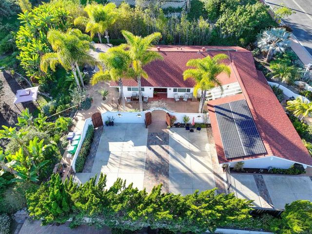 3225 Avenida De Loyola, Oceanside, CA 92056