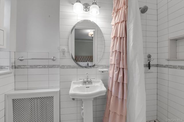 76-35 113 Street 3M, Forest Hills, NY 11375
