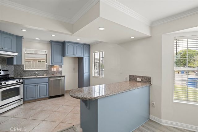 204 W Linfield, Glendora, CA 91740