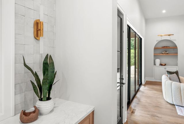 1529 Sam Houston Dr, Brentwood, TN 37027