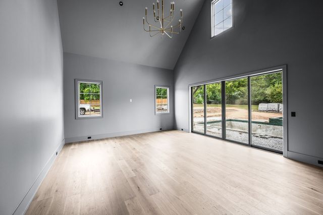 1529 Sam Houston Dr, Brentwood, TN 37027