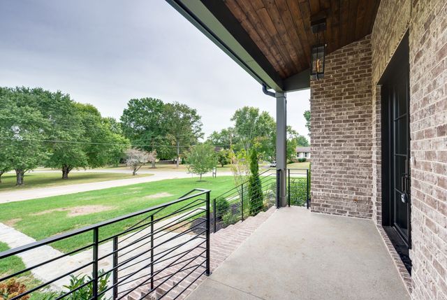 1529 Sam Houston Dr, Brentwood, TN 37027