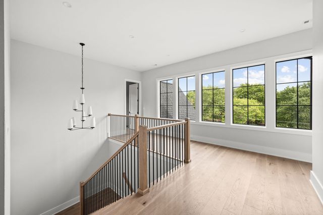 1529 Sam Houston Dr, Brentwood, TN 37027