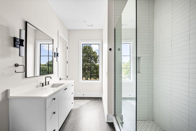 1529 Sam Houston Dr, Brentwood, TN 37027