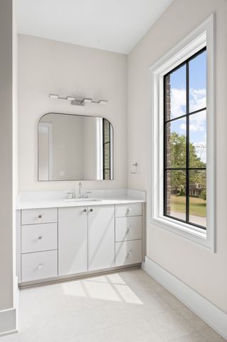 1529 Sam Houston Dr, Brentwood, TN 37027