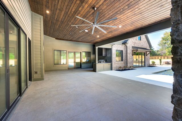 1529 Sam Houston Dr, Brentwood, TN 37027