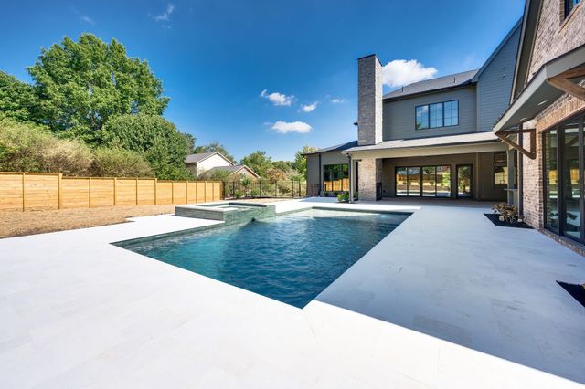 1529 Sam Houston Dr, Brentwood, TN 37027