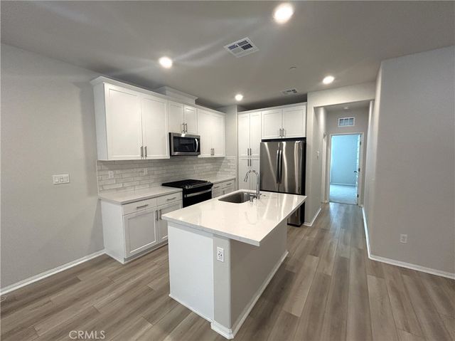 1696 Cayton, West Covina, CA 91790
