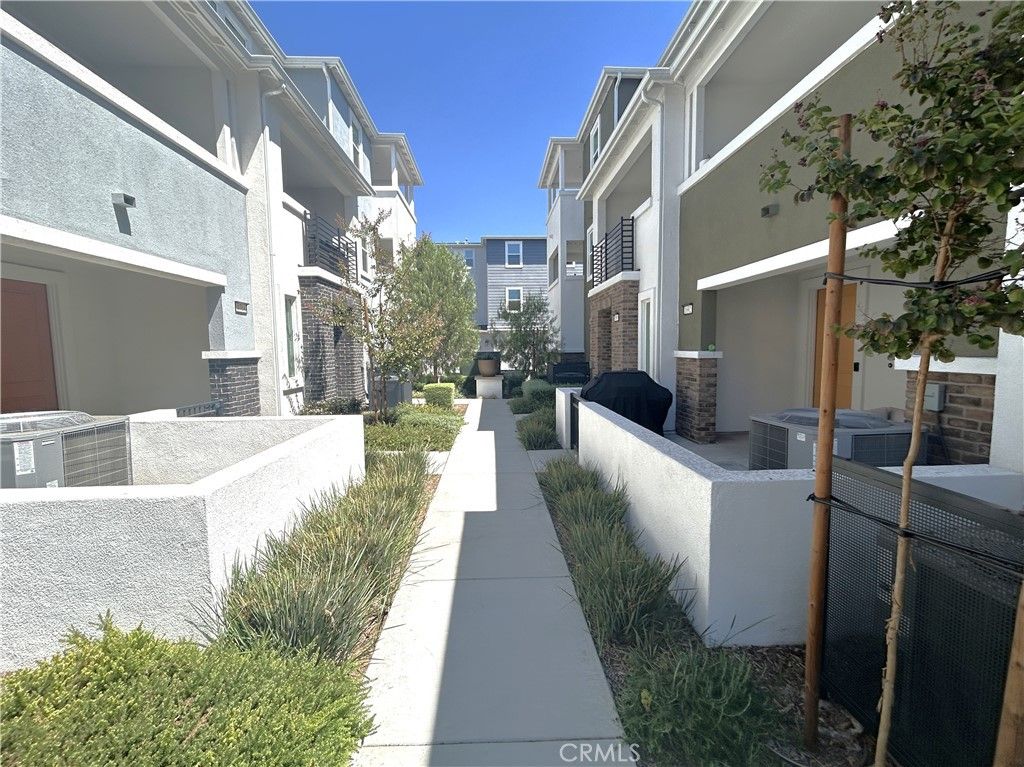 1696 Cayton, West Covina, CA 91790