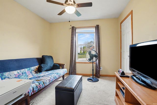 25634 Pack Trail, South Bend, IN 46628