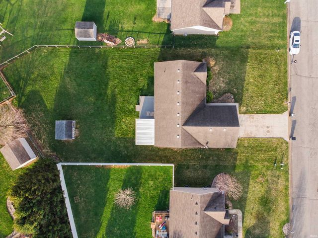 25634 Pack Trail, South Bend, IN 46628