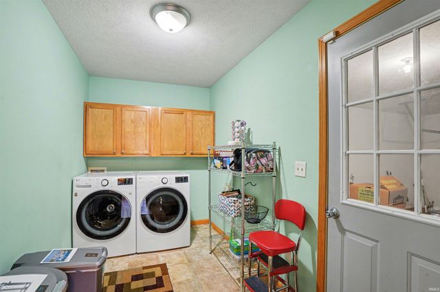 25634 Pack Trail, South Bend, IN 46628