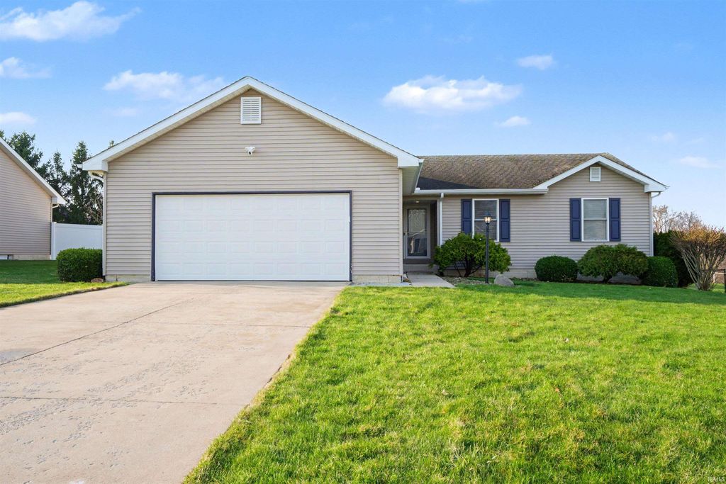 25634 Pack Trail, South Bend, IN 46628