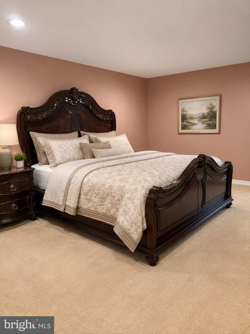 904 WESTERLY DR, Marlton, NJ 08053