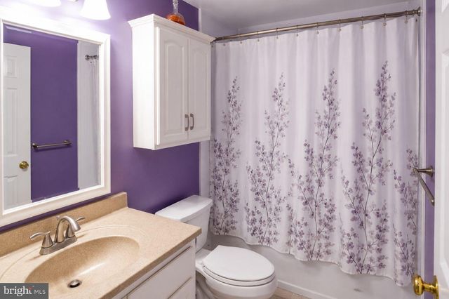 904 WESTERLY DR, Marlton, NJ 08053