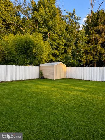 904 WESTERLY DR, Marlton, NJ 08053