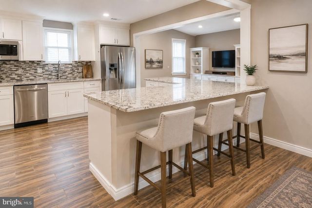 904 WESTERLY DR, Marlton, NJ 08053
