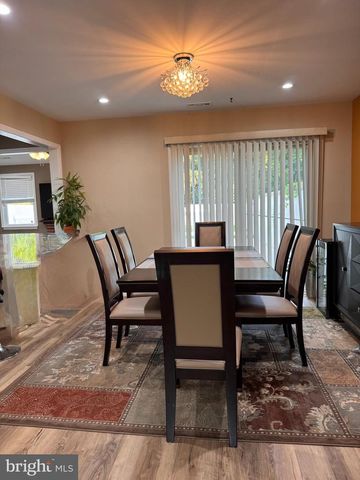 904 WESTERLY DR, Marlton, NJ 08053