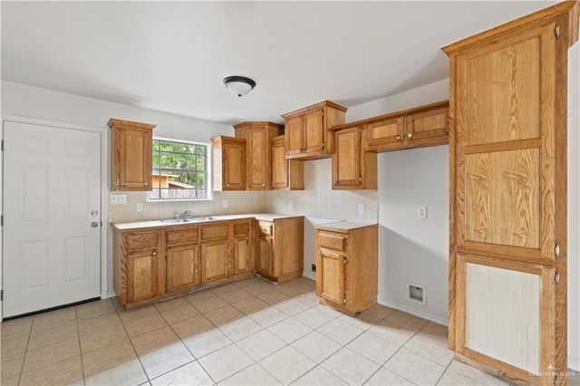 523 Perkins Avenue, Mission, TX 78572