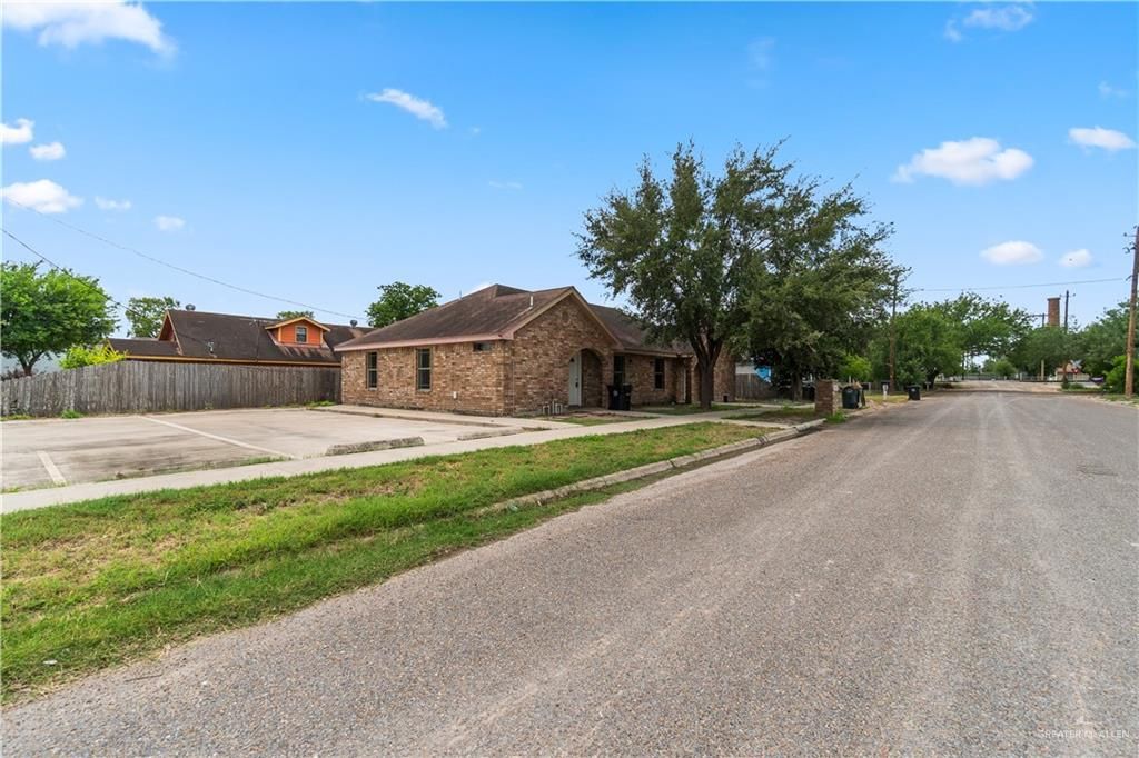 523 Perkins Avenue, Mission, TX 78572