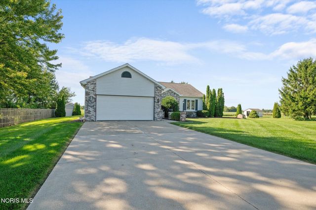 4616 Pickle Road, Oregon, OH 43616