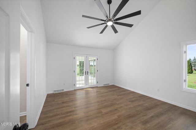 4616 Pickle Road, Oregon, OH 43616