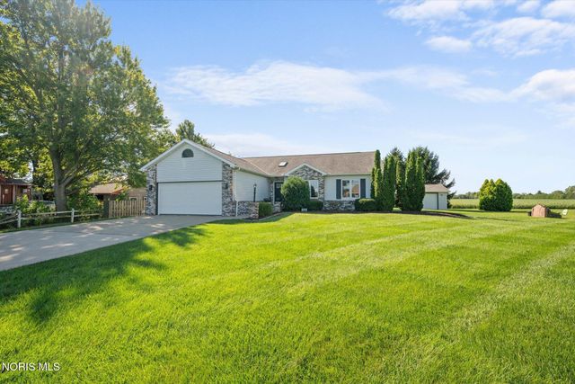 4616 Pickle Road, Oregon, OH 43616
